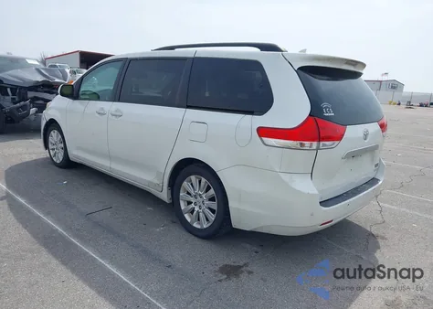 2011 Toyota Sienna Limited V6 из США, поврежденный, VIN 5TDYK3DC1BS039733